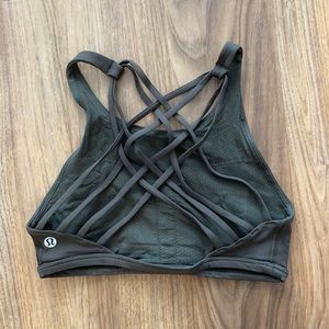 Lululemon free to be wild high neck bra